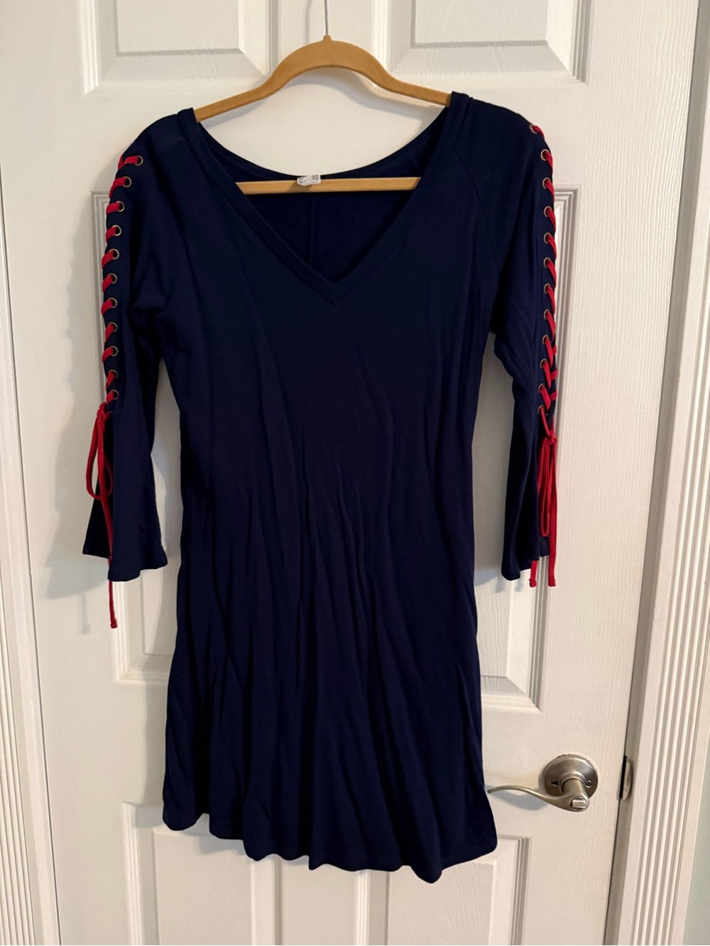 VENUS Navy V‑Neck Mini Dress with Red Lace‑Up Sleeves